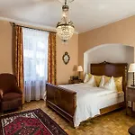 Swiss Historic & Garten Carona 3*