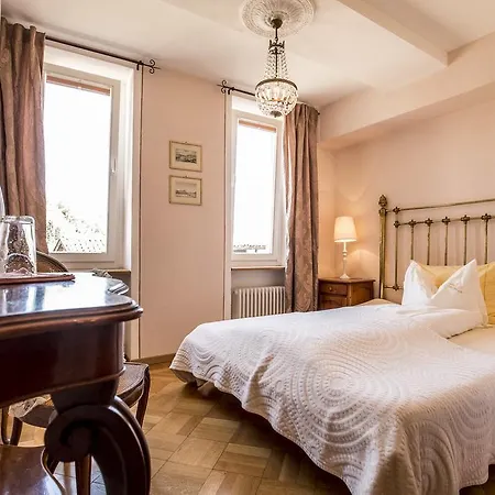 Swiss Historic & Garten Carona Hotel 3*