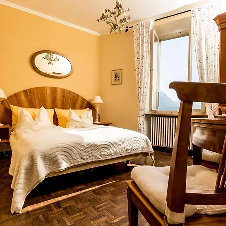 Swiss Historic & Garten Carona Готель 3*