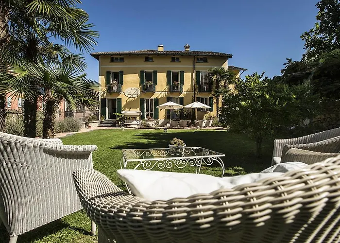 Swiss Historic & Garten Carona Ξενοδοχείο