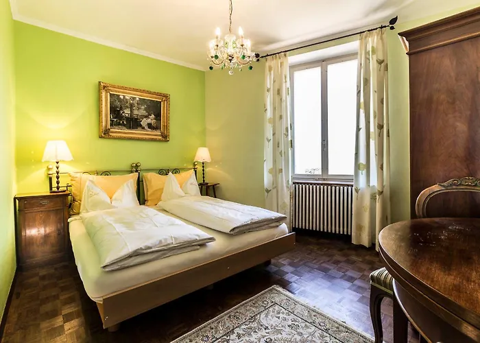 Swiss Historic & Garten Carona