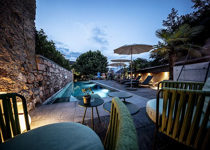 Ξενοδοχείο Swiss Historic & Garten Carona