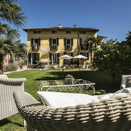 Swiss Historic & Garten Carona Hotel