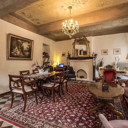 Swiss Historic & Garten Carona Готель Лугано