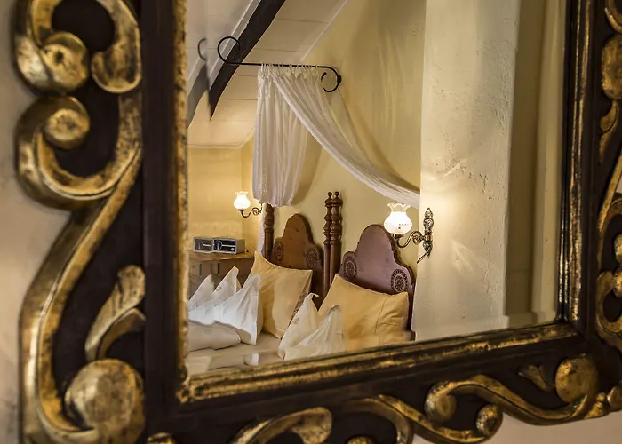 Swiss Historic & Garten Carona ホテル ルガーノ