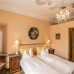 Szálloda Swiss Historic & Garten Carona 3*